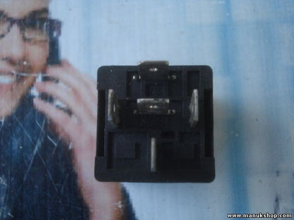 Relé Hella 4RD93333206 4RD 933 332-06 4RD933332-06 24v 10/20a