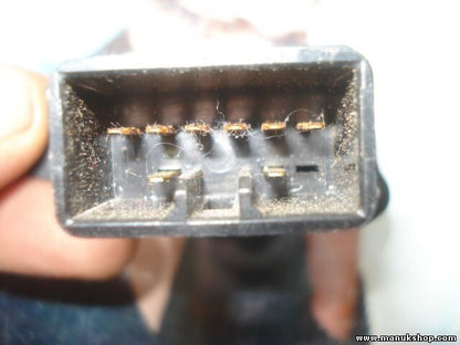 Interruptor de emergencia warning Hyundai 9379027000 93790 27000 621W01370