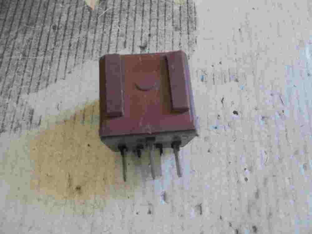 Relé  Peugeot G.CARTIER 12V 25A08670 25A 08670