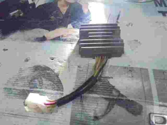 Regolatore raddrizzatore di tensione SGR Bullet 150 HQ150 HQ-150 070820