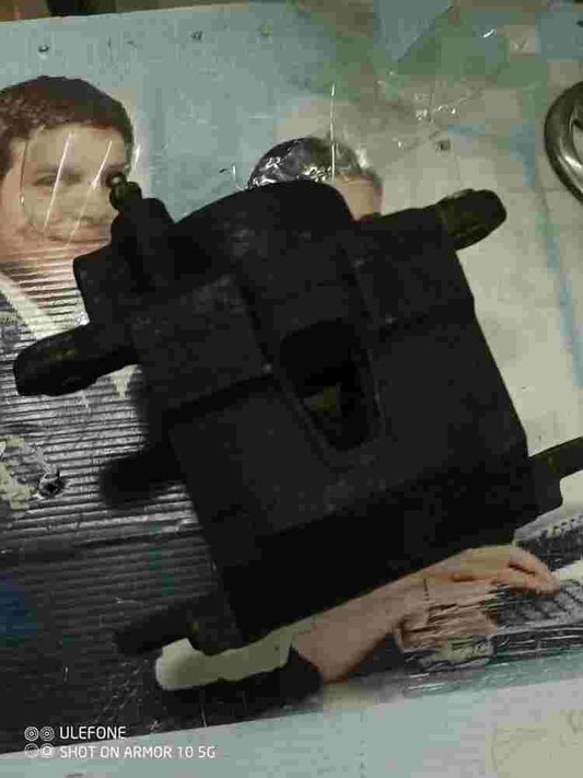 Pinza delantera izquierda Chevrolet Blazer S10 691 15L 69115L