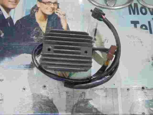 Regolatore raddrizzatore di tensione SGR Piaggio master 500 4t 5002B 500-2B