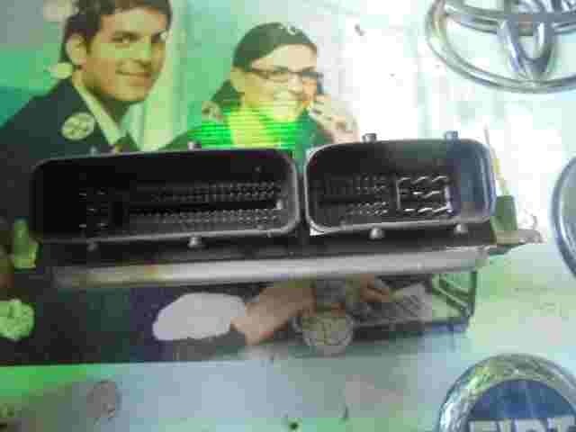 Centralita Audi A4 A6 8E0909559H 8EO909559H BENZIN ME7.1.1 1039S00521 0261207839