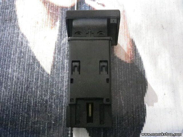 Interruptor del limpiaparabrisas trasero Land Rover YUE500120PUY 03035345