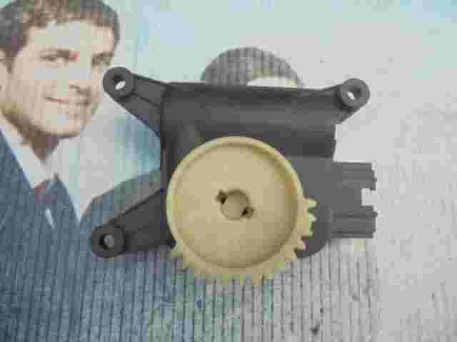 Calefacción actuador Skoda 0132801357 0 132 801 357 12V 16030501 (L26) B4845