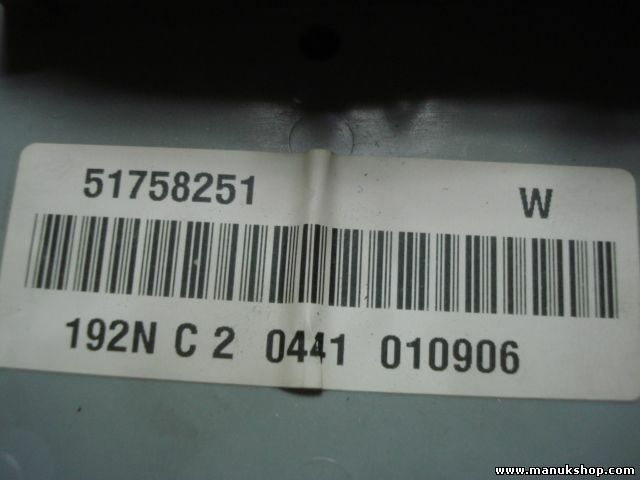 Caja de fusibles Fiat Doblo Fiat Stilo 51758251 0051758251 192N C2 0441 010906