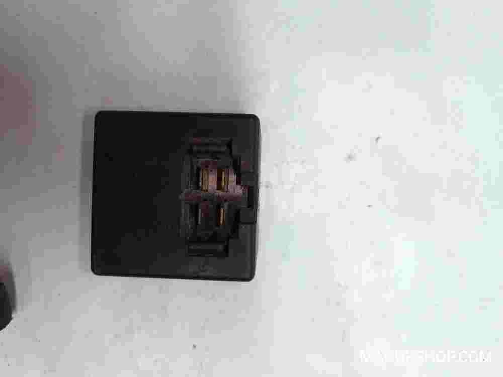 Relé del limpiaparabrisas Piaggio Porter 8594087202 85940-87202 70501700010