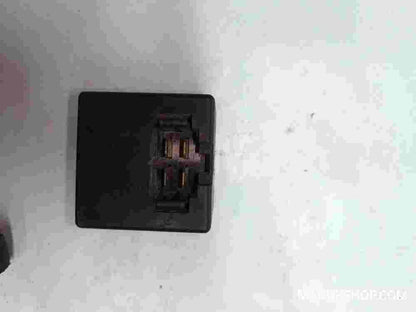 Relé del limpiaparabrisas Piaggio Porter 8594087202 85940-87202 70501700010