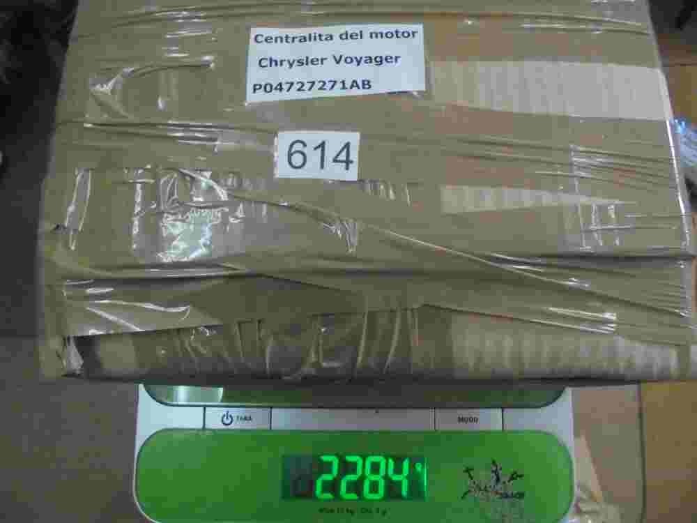 Centralita del motor Chrysler Voyager 3 3 V6 P04727271AB T85EH264903J9J