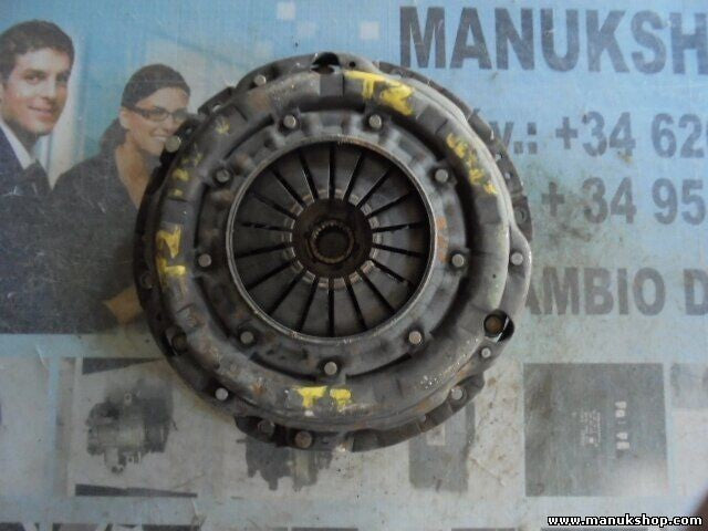 Plato de presión del embrague Disco de embrague Nissan Terrano 702180 30001G9885