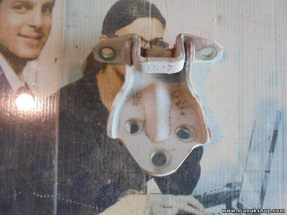 Bisagra de la puerta delantera izquierda arriba Mitsubishi L 200 K7_T