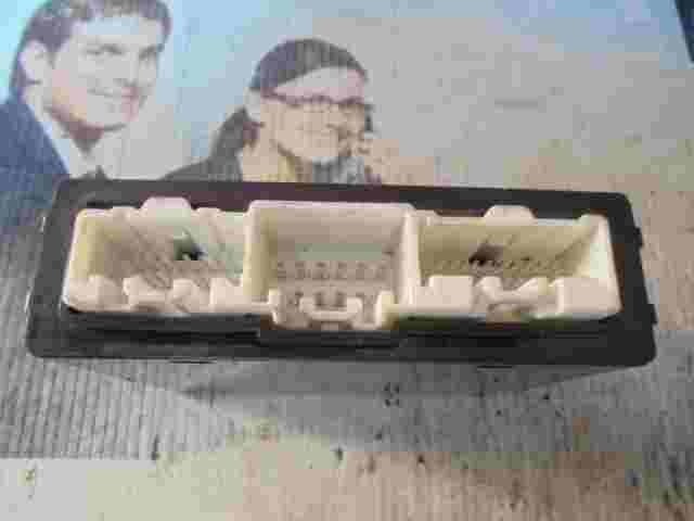 Controllo unità di allarme immobilizzatore modulo Mazda CX-7 EH63675DZA