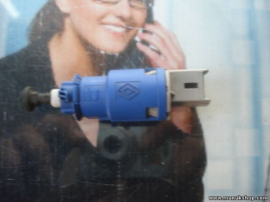 Interruptor de la luz de freno Renault Twingo 8200276359C 8200 276 359 C