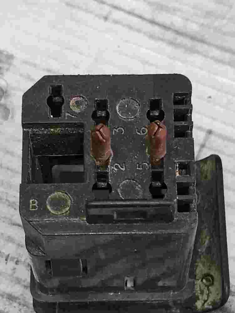 Niebla interruptor   Land Rover Discovery PRC8392 PRC 8392 22HL