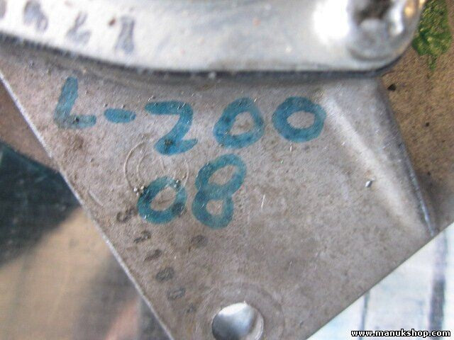 Soporte del filtro de aceite Mitsubishi L200 PAJERO 2004-2015 1770A011