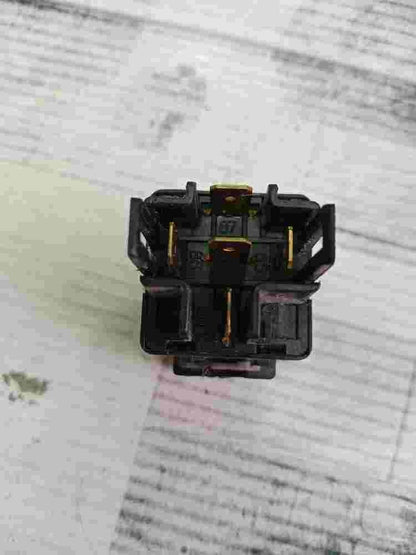 Relè di potenza Hyundai Sonata Avante Elantra Galloper 3916039100 Deco ZDS