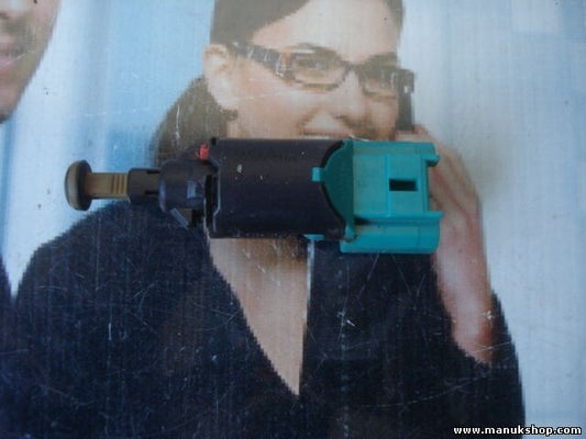 Interruptor de la luz de freno Citroen C3 C2 Berlingo 06-09 9650688480