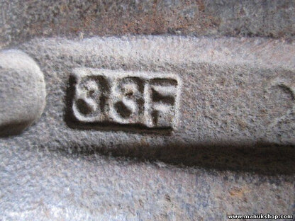 Pinza delantera izquierda Mitsubishi Pajero Montero 33F 33R 9X5