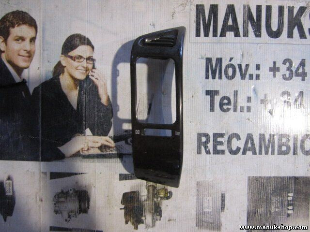 Consola central Mitsubishi Pajero III V7_W, V6_W 2.5 TDI MR456379 MR 456 379