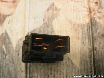 Interruptor apertura tapa depósito SsangYong Musso Korando 8525003500 931111