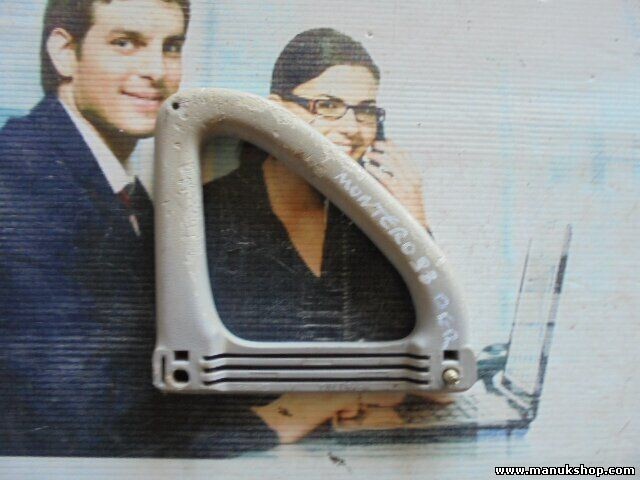 Manillas de asidero interior Mitsubishi Pajero 1997 ccm, 81 KW, 110 PS MB692704