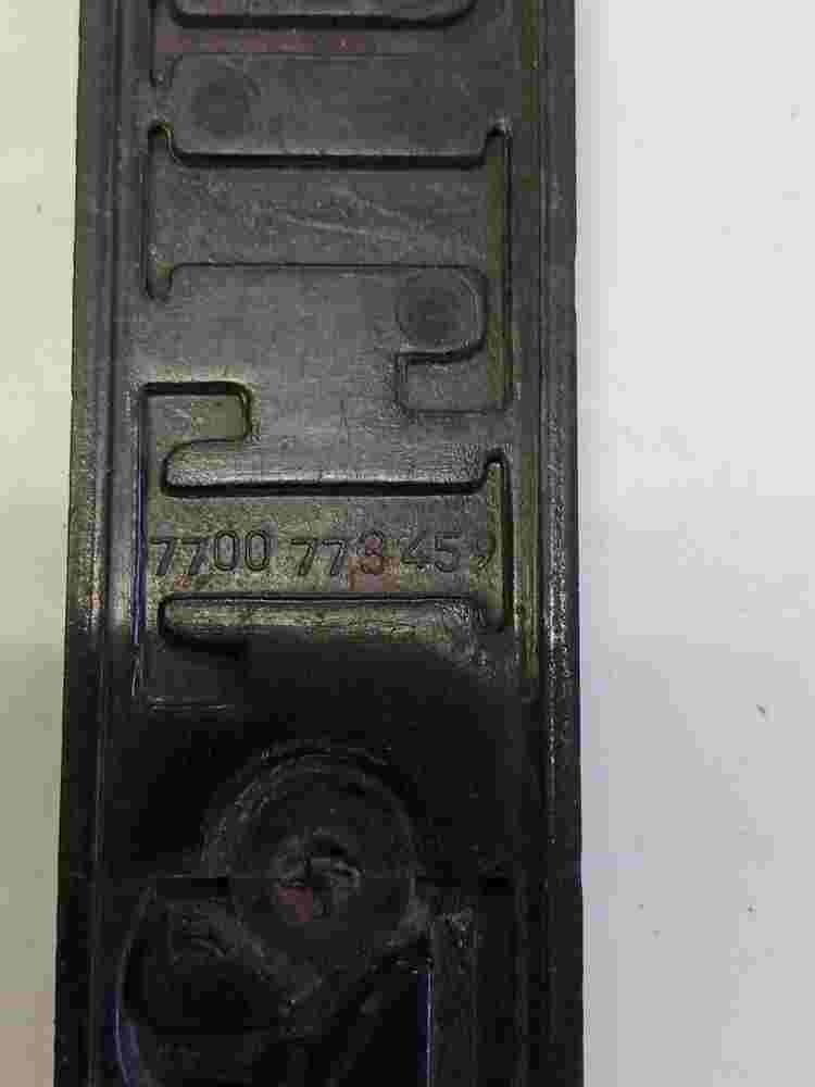 Emblema  / Renault 21 20.5cm. 7700773459 7700 773 459