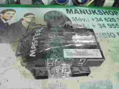 Centralita Renault Master Trafic 8200635663 8200833387 1039S21447 0281013364