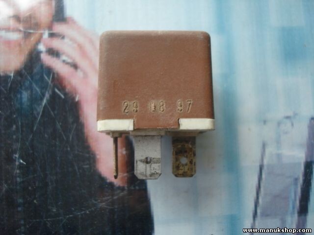 Relè Renault Megane BITRON 7700810929 12V.25A