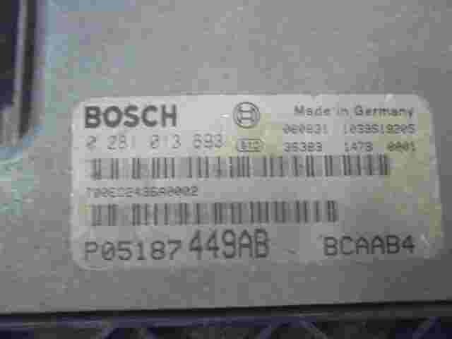 Centralita Dodge Caliber P05187449AB BOSCH 0281013693 EDC16U31 BCAAB4 1039S19205
