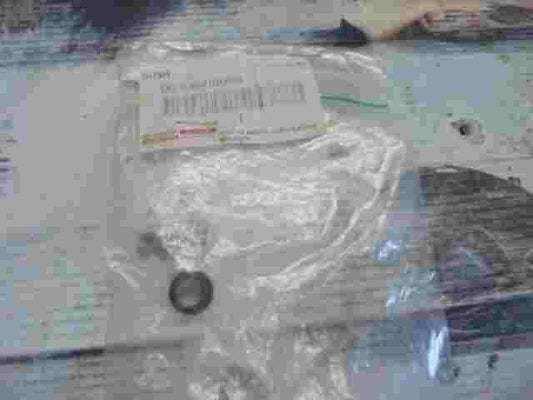 Stabilizer Bushing Toyota Land Cruiser 100 Camry Celica Previa Solara 9038608033