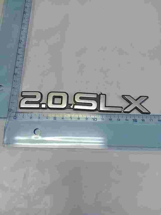 Emblema  Nissan Primera P10 2.0 SLX 17cm.