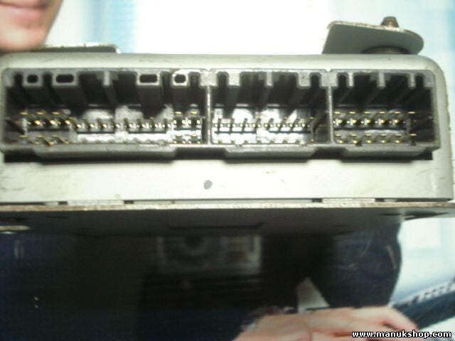 Módulo de control de la carrocería Ssangyong Rodius 8716121101 97RA010035