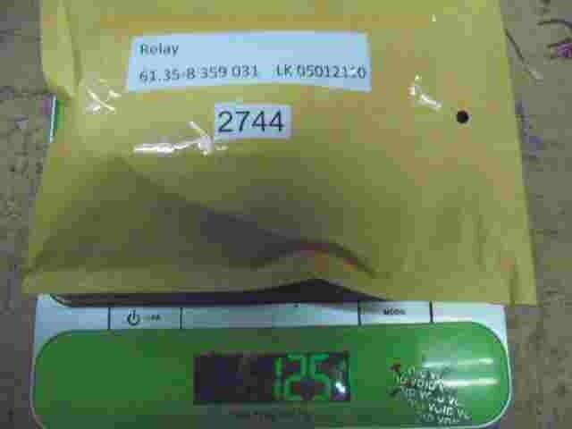 Relé BMW E34 E36 Z3 61358359031 61.35-8 359 031 LK 05012110 05 0121 10