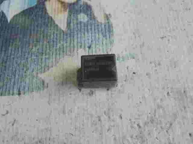 Relé Tyco V23076A3001D142 V23076-A3001-D142