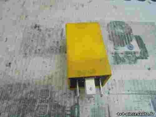 Relé limpiaparabrisas trasero Renault Trafic Vivaro Primastar 7700414741