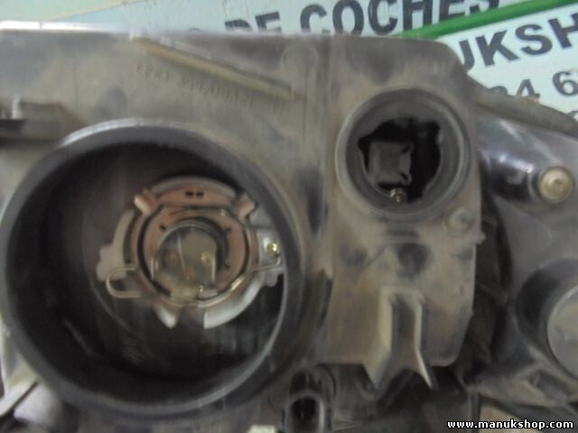 Faro delantero izquierdo Mitsubishi L200 2008 8301B009