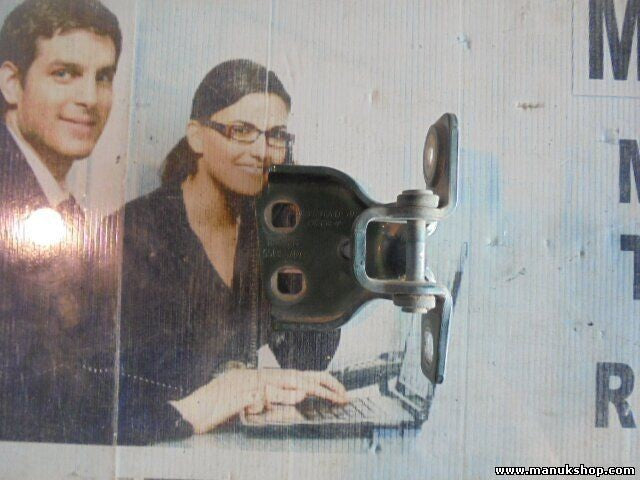 Bisagra de la puerta trasera  izquierda abajo Jeep Grand Cherokee II 55135574AC