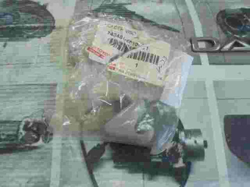 Holder Visor  Toyota Avensis 7434805010B1 74348-05010-B1