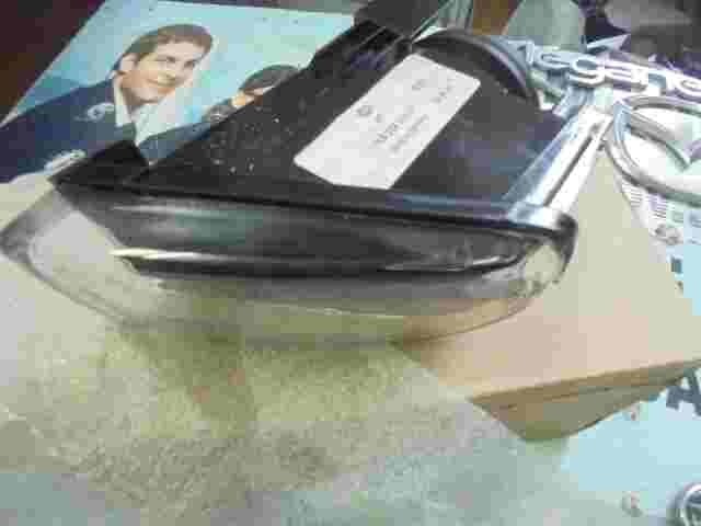 Faro antiniebla Toyota Avensis T22 T220 (L) 8122005050 81220-05050