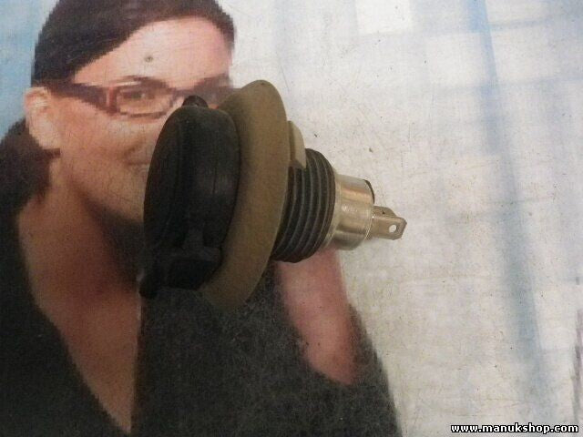 Encendedor POWER OUTLET 12V 120W 873329X400 873320X800