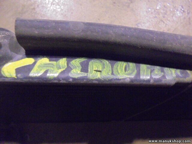 Radiador de agua Jeep 5191931AA 52029100AB 52029100 5202 9100 834032 3318A