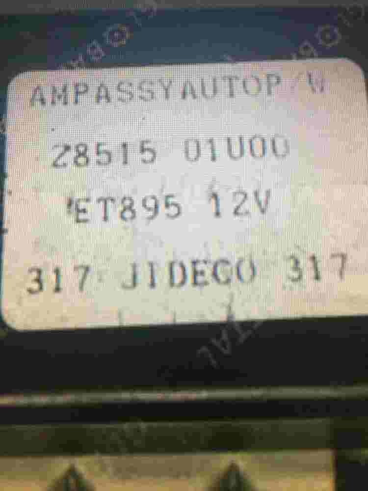 Centralita de elevalunas Nissan Skyline R32 28515 01U00 2851501U00