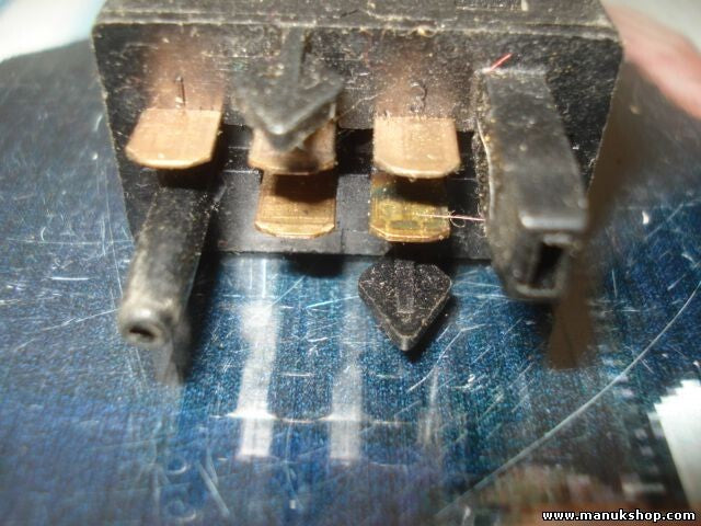 Interruptor Luneta Trasera Desempañador VW Volkswagen 3B 3B0 959 621 C 3B0959621