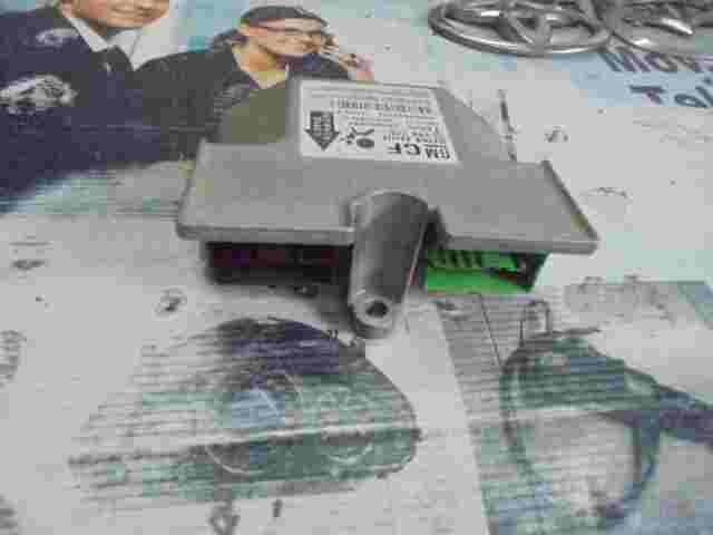 Sensore di impatto airbag Opel Zafira B (CF) GM 13288173 TEMIC 327963935