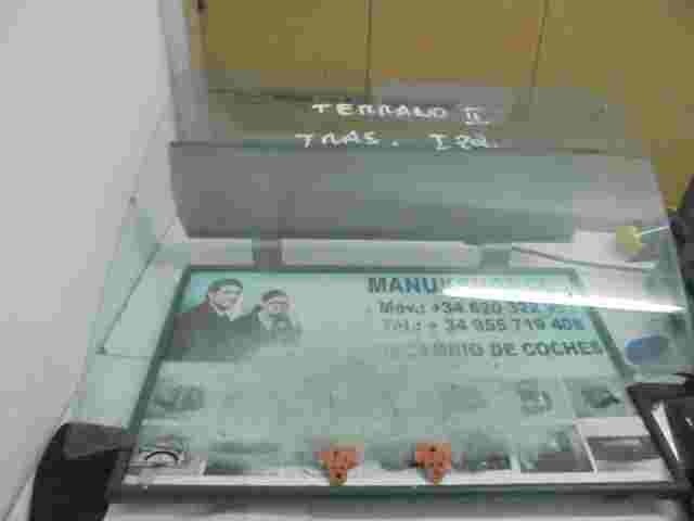 Vetro porta posteriore sinistra Nissan Terrano Ford 43R000257 TEMPERIT