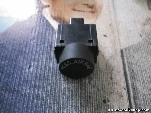 Airbag interruptor Mitsubishi Pajero Sport Montero K90 2.5 TD 73 KW, 8150A006