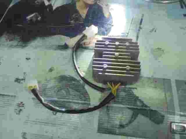 Regulador rectificador de voltaje SGR Kymco Agility RS 50 LEA5 KYD411 KY-D411