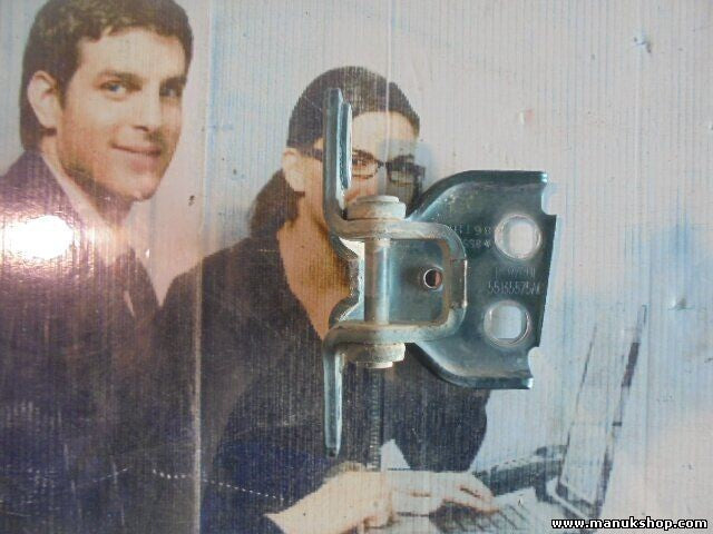 Bisagra de la puerta trasera derecha abajo Jeep Grand Cherokee WJ WG 55135575AC