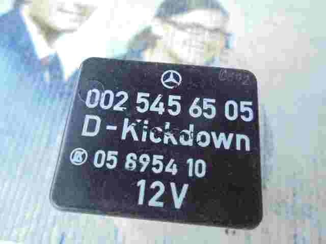 Relé Kickdown desconexión Mercedes-Benz  W124 W201 W126 0025456505 LK 05895410