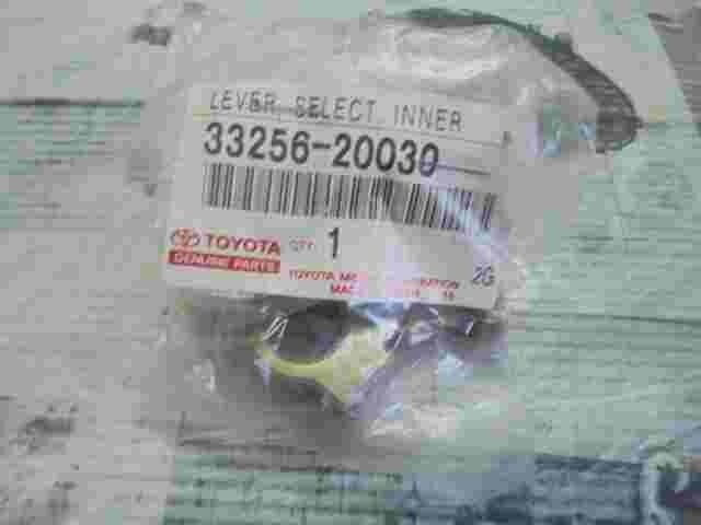 Lever Select Inner  Toyota iQ Corolla Platz Vitz 3325620030 33256-20030